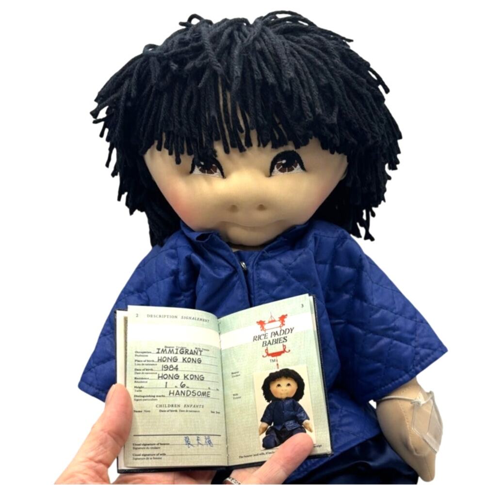 VTG 1984 Rice Paddy Babies Doll, 'Cheung Tin Fook, Rupert,' w/Passport & Hat - Picture 3 of 4